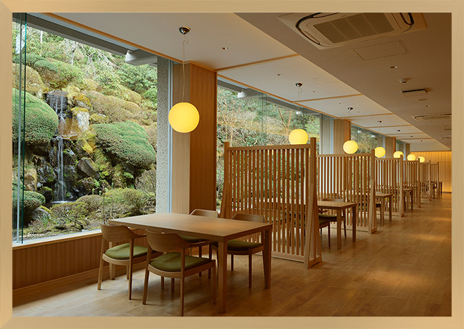 御食事処「仙郷楼・陽」内観